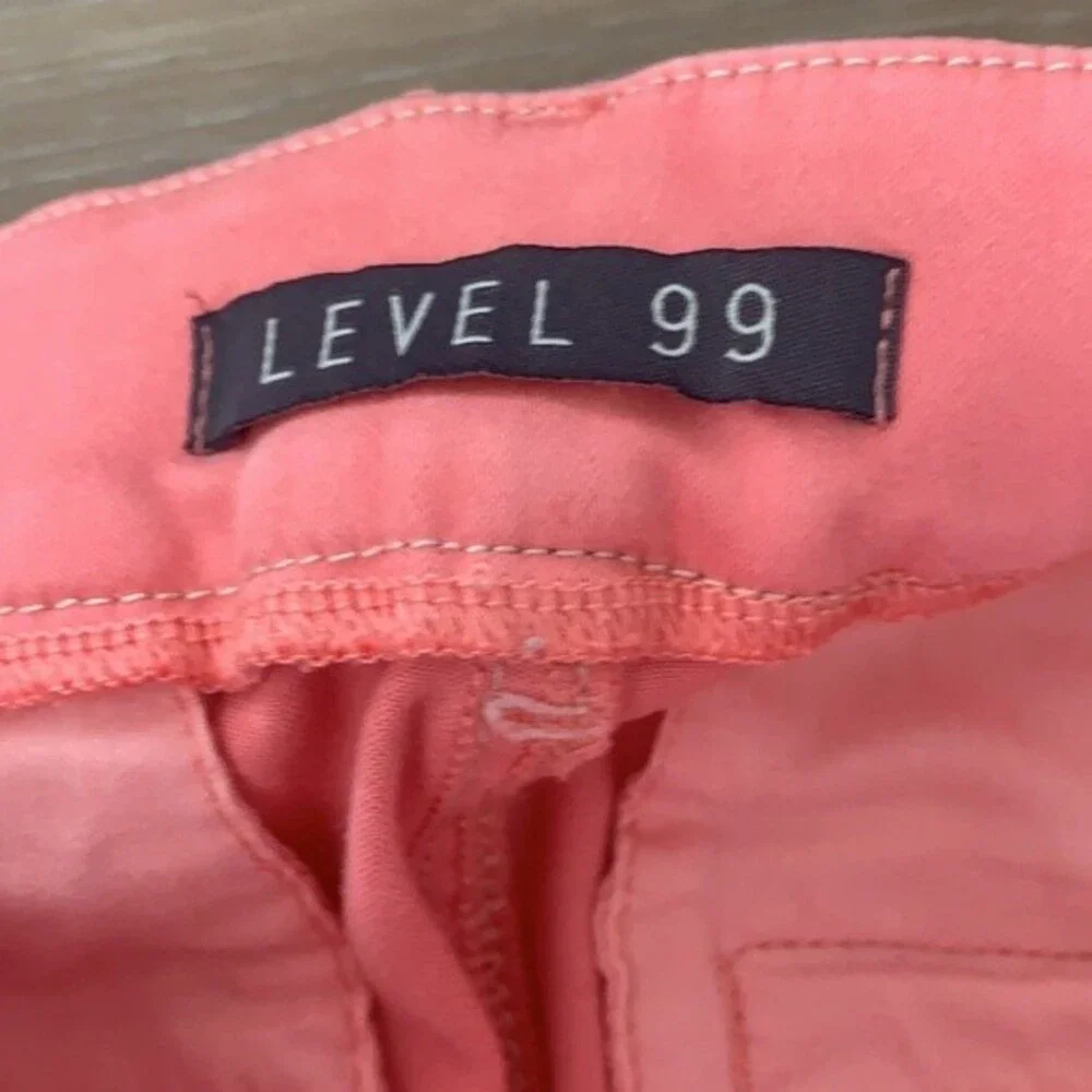 Level 99 Skinny Chino Pants Peach Size 26